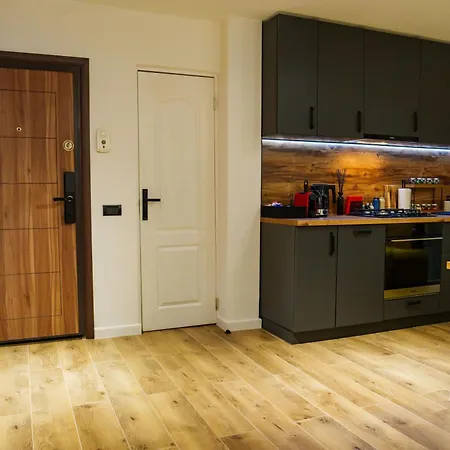 Break Aparments Apartment