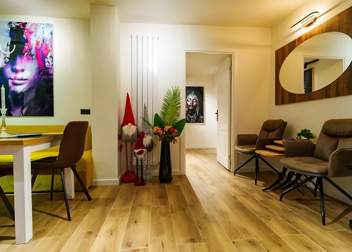 Break Aparments Apartment